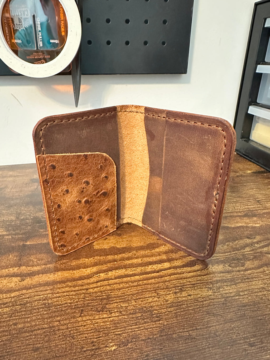 Modern Bifold - Ostrich Emboss
