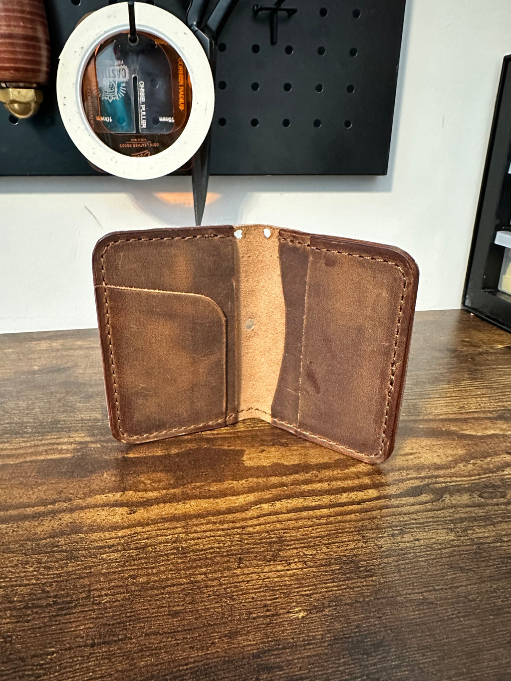 Modern Bifold - Ostrich Emboss